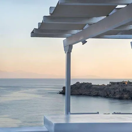 Super Rockies 4* Mykonos Town